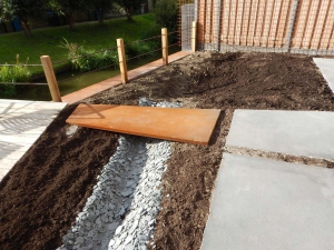 Moderne-tuin-beton-terras-woonbeton-betonvloer-polybeton-gepolierd-4
